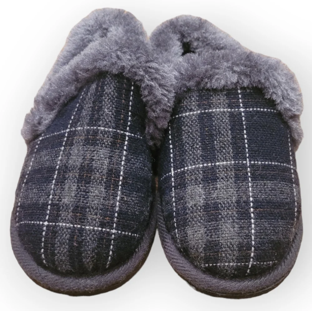 Wonder Nation Size 5-6 Toddler Plaid Slippers